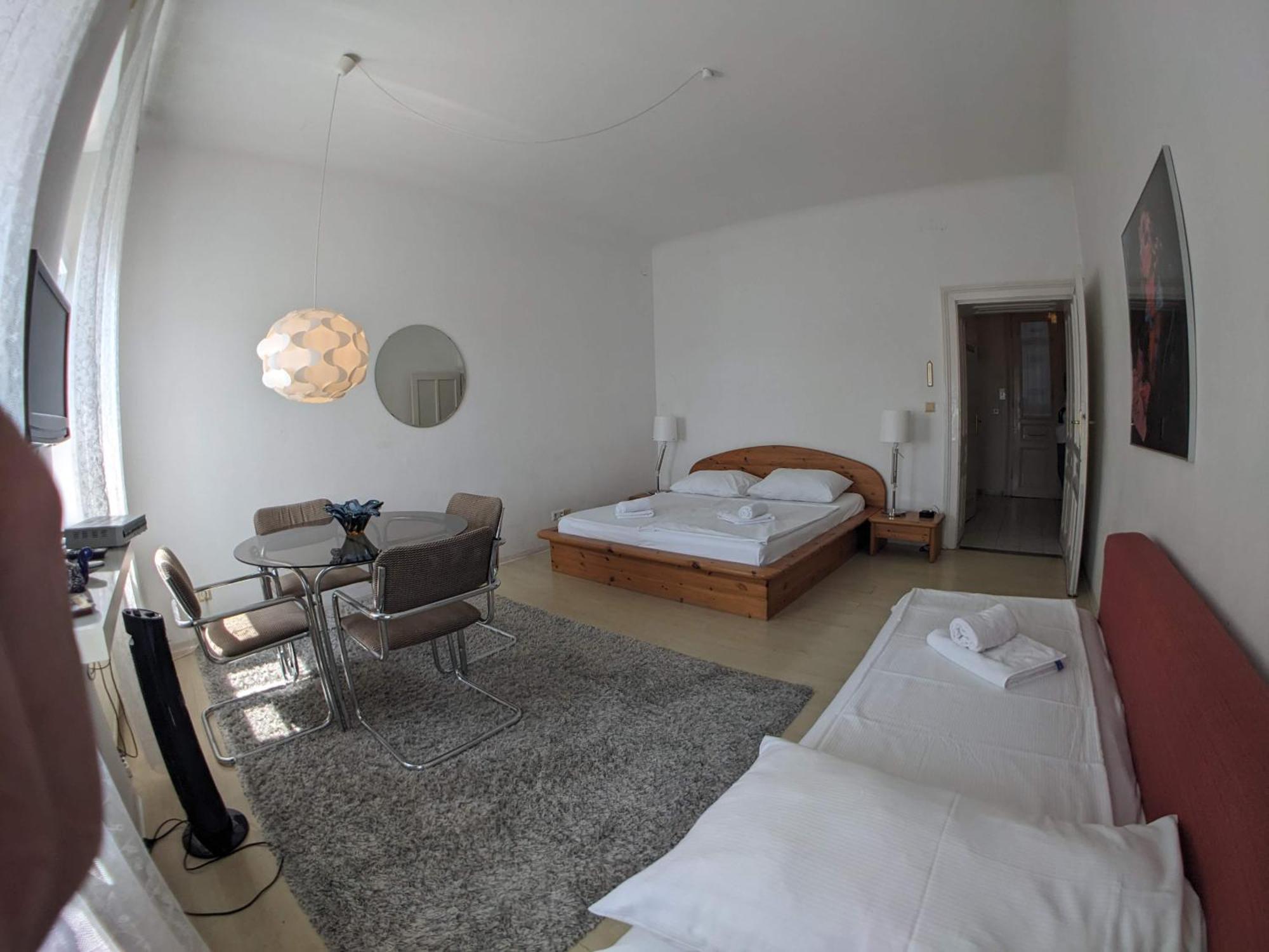 Haus Max 2*