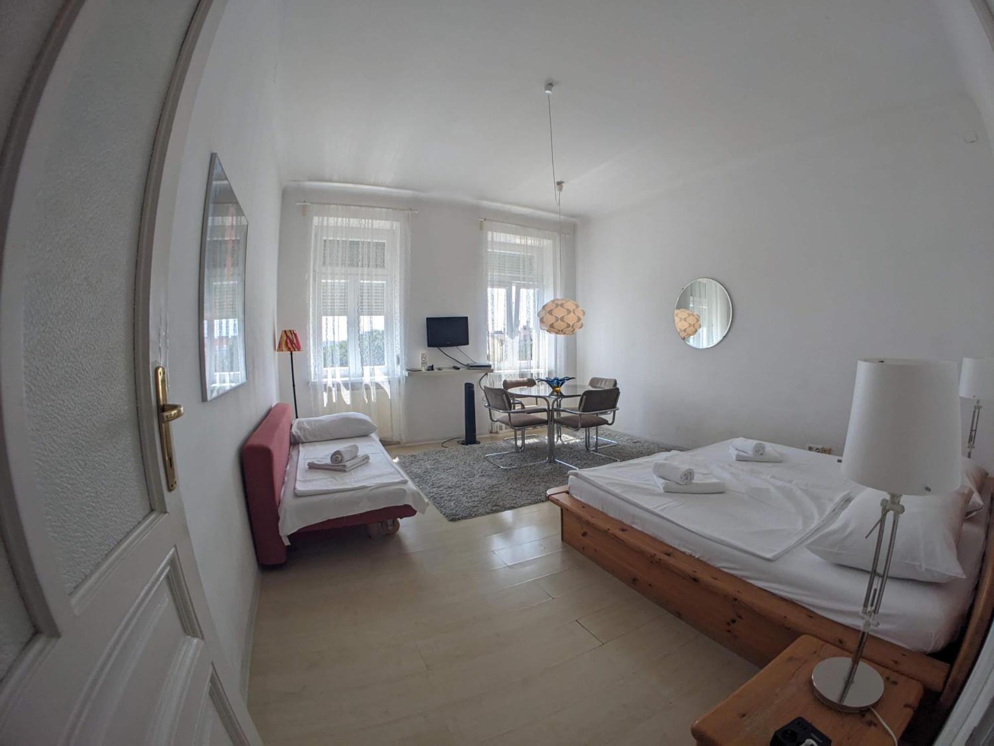 Aparthotel Haus Max 2*