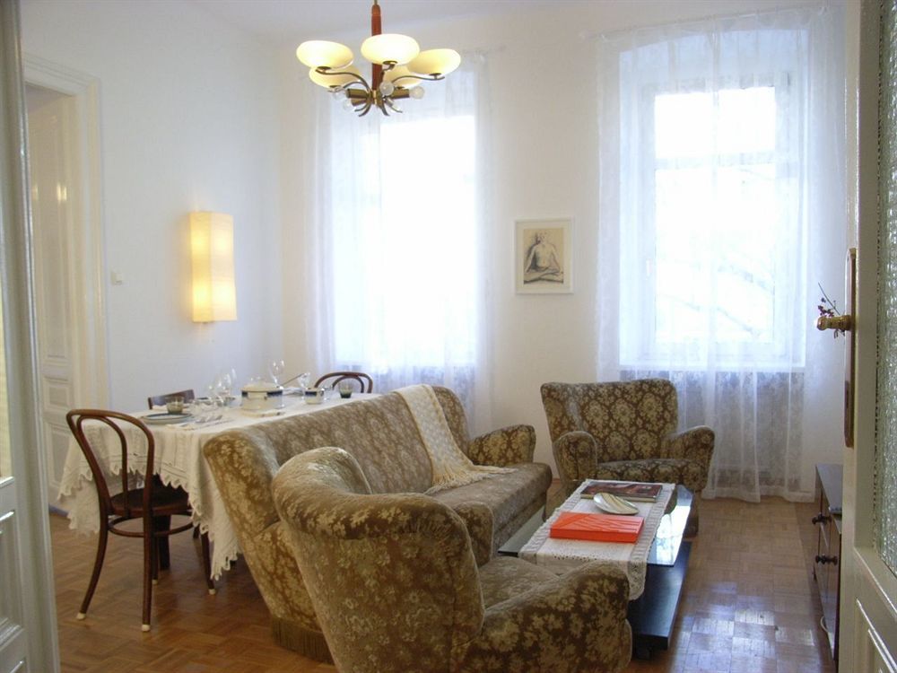 Haus Max Aparthotel 2*